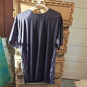 Men's Black and Gray Short Sleeve Shirt